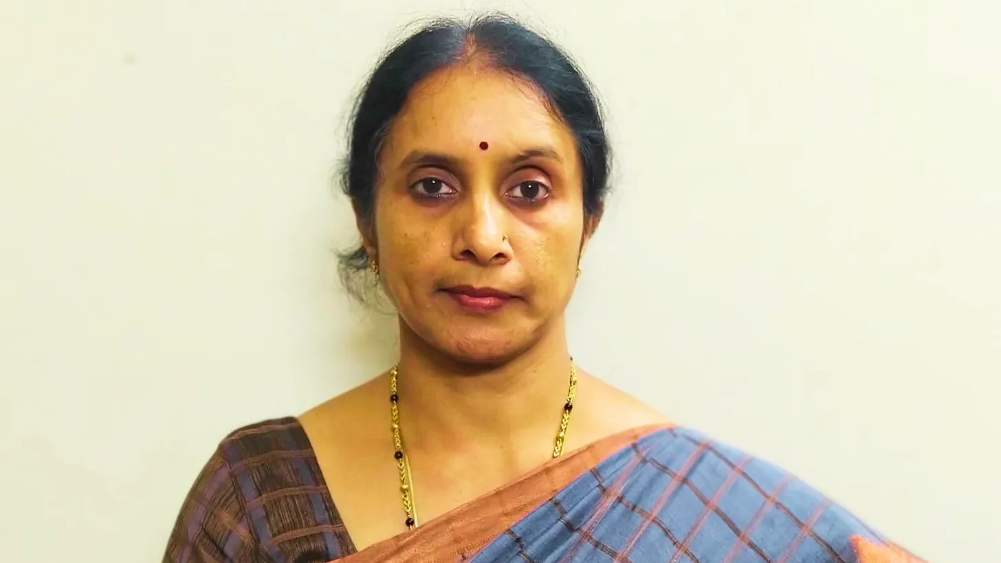 She Knows Money: And So Should all Women